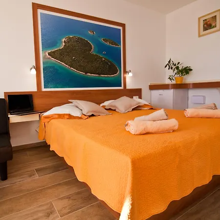 Отель Amorena - Adults Only