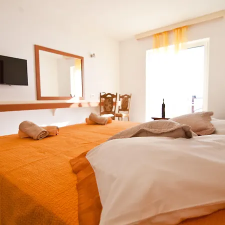 Amorena - Adults Only Отель 4*