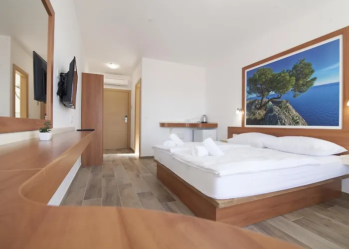 Hotel Amorena - Adults Only Bol